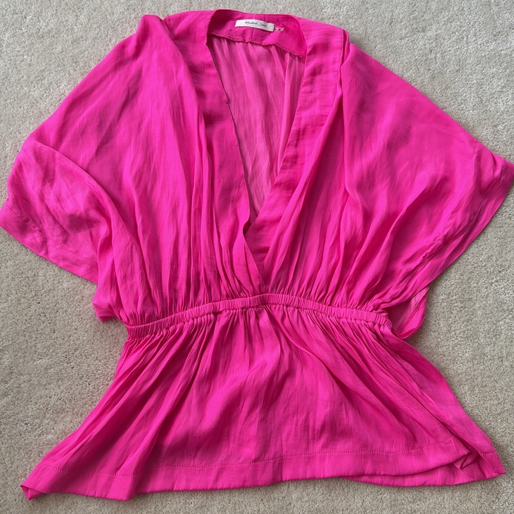 EUC Boutique Hot Pink Flowy Top - Picture 3 of 6